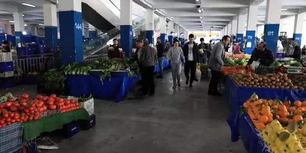 Pazar esnafı tüketicinin seçerek alma ısrarından dertli
