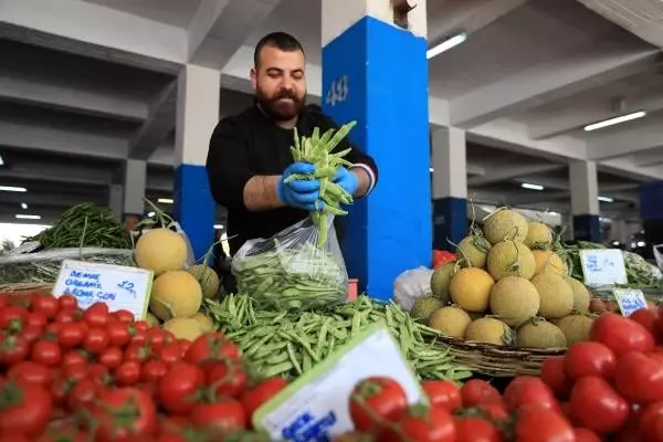 Pazar esnafı tüketicinin seçerek alma ısrarından dertli
