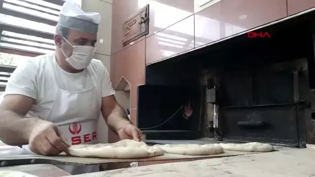 SAKARYA Koronavirüs dayanışması için ihtiyaç sahiplerine ücretsiz ekmek verecek SAKARYA Koronavirüs dayanışması için ihtiyaç sahiplerine ücretsiz ekmek verecek