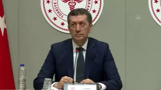 Selçuk: '(Ücretli öğretmenler) Telafi eğitimlerinde derslere girmeleri söz konusu olacak'