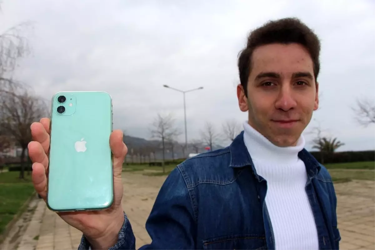 Trabzonlu lise öğrencisi, Siri’nin açığını bulunca Apple tarafından 3 bin dolar ile ödüllendirildi