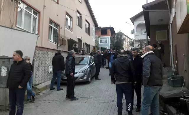 Türk Harb-İş Sendikası Kocaeli Şube Başkanı Yıldız son yolculuğuna uğurlandı Türk Harb-İş Sendikası Kocaeli Şube Başkanı Yıldız son yolculuğuna uğurlandı