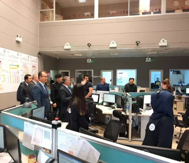 Vali Yazıcı Vefa Sosyal Destek grubunu ziyaret etti