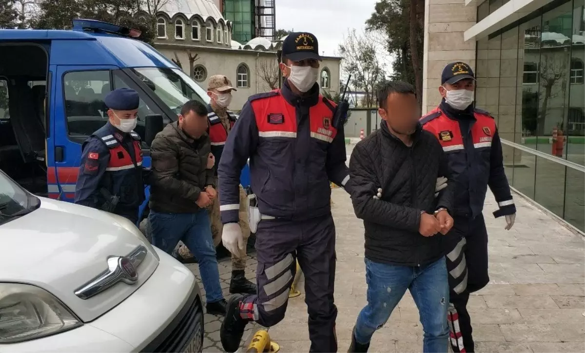 Yazlıklardan çalıp internet sitesinden satışa sundular
