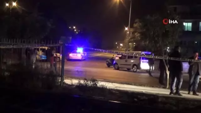Alkollü sürücünün kullandığı araç kontrolden çıktı, takla atarak rayların üzerinde devrildi