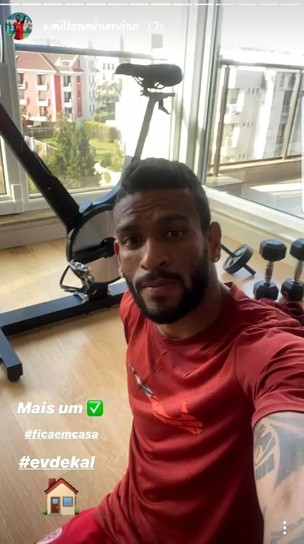 Antalyaspor'da çalışmalar bireysel olarak sürüyor Antalyaspor'da çalışmalar bireysel olarak sürüyor