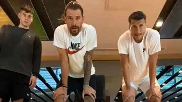 Antalyaspor'dan e-antrenman! Antalyaspor'dan e-antrenman!