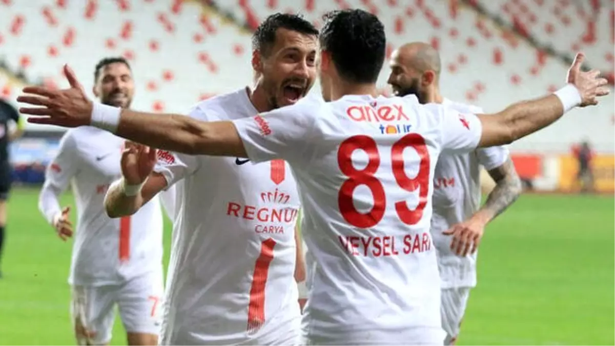 Antalyasporlu futbolcular telekonferansla antrenmanlara devam ediyor