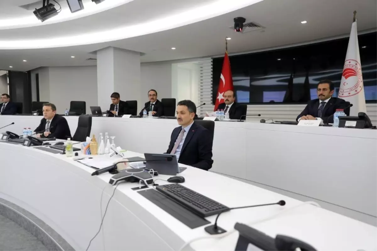 Bakan Pakdemirli'den korana virüs talimatı