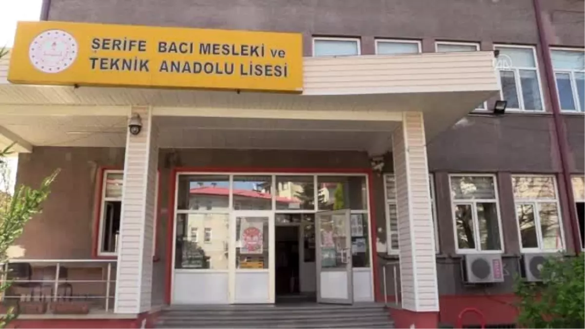 Bartın, Kocaeli ve Karabük’te sağlık çalışanları için maske üretiliyor