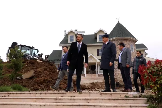 Başkan Özlü projeleri yakından takip ediyor Başkan Özlü projeleri yakından takip ediyor