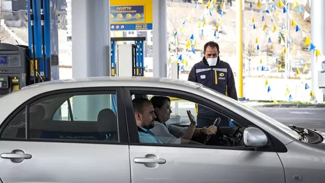 Başkentte sağlık çalışanlarına 50 liralık akaryakıt desteği