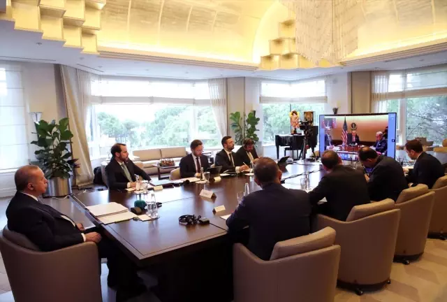 Cumhurbaşkanı Erdoğan, video konferansla G20 Liderler Olağanüstü Zirvesi'ne katıldı