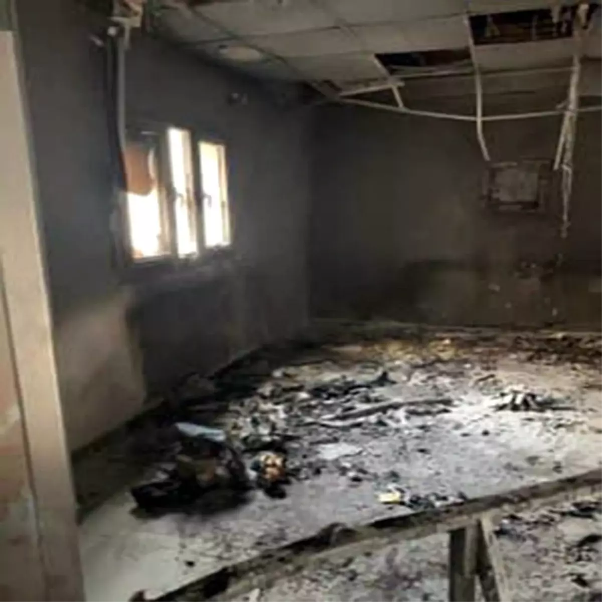Darbeci General Hafter'e bağlı milisler Trablus'ta hastane bombaladı
