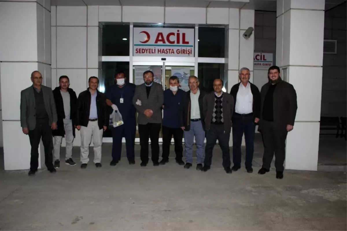 Din gönüllülerinden sağlık çalışanlarına moral ziyareti