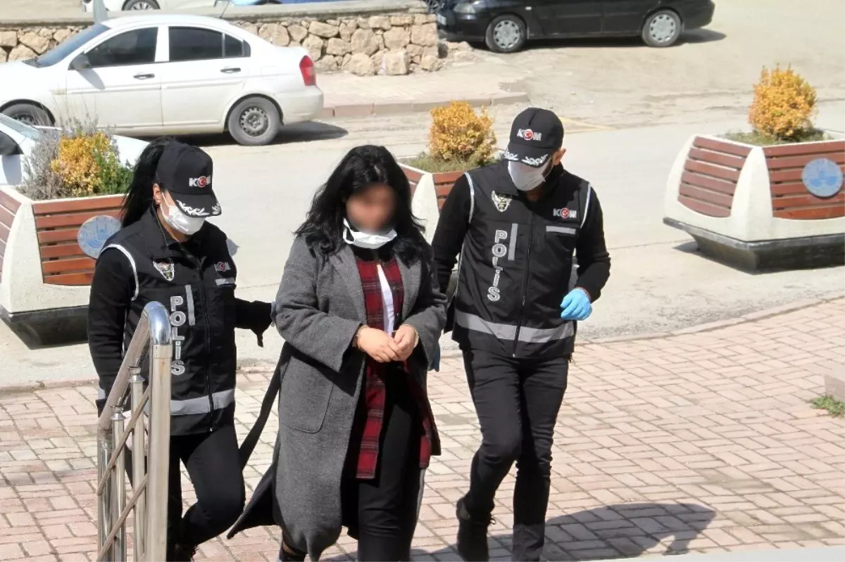 Elazığ'da sahte kadın hakim yakalandı, adliyeye sevk edildi