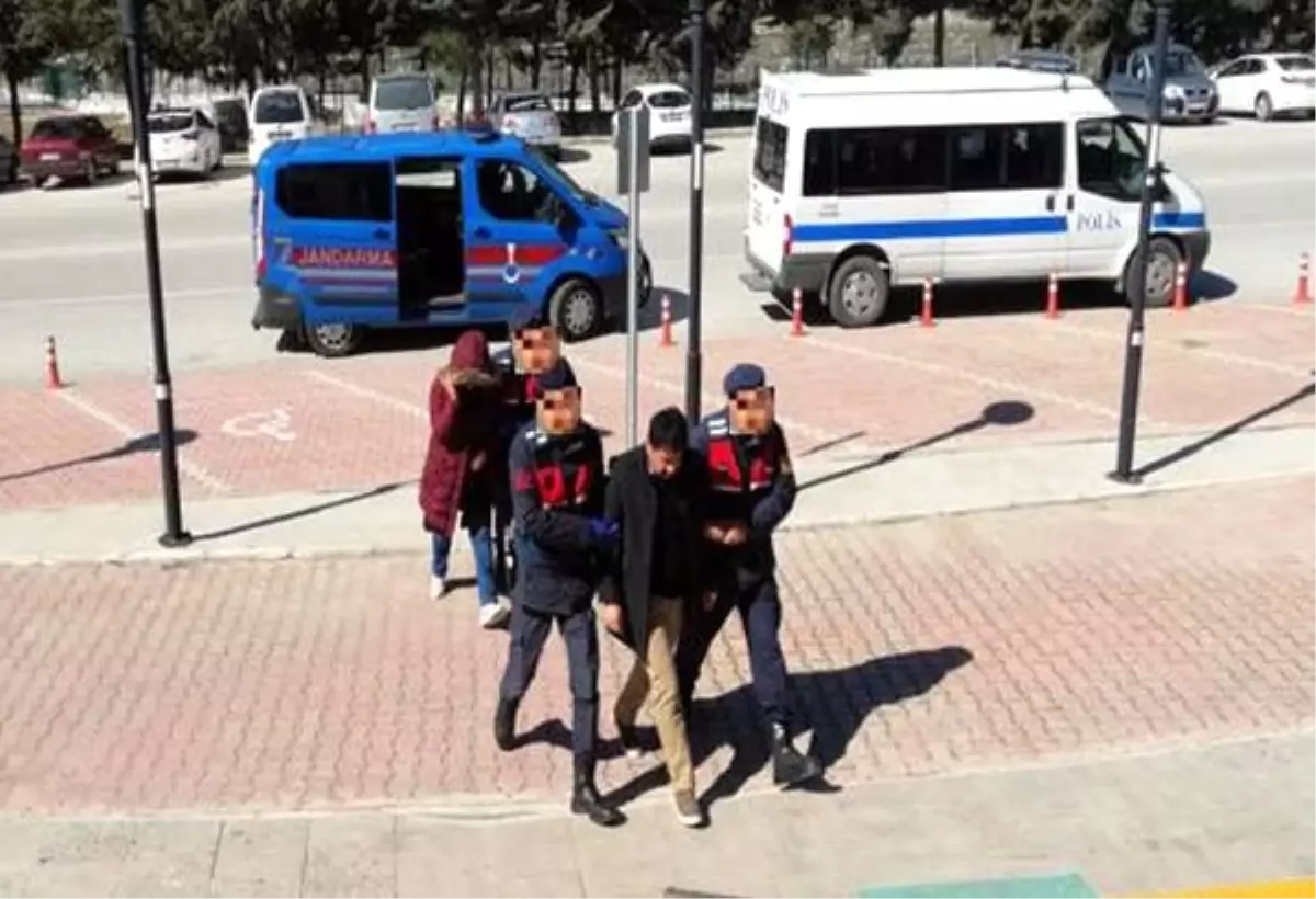 FETÖ şüphelisi çift, saklandıkları evde yakalandı