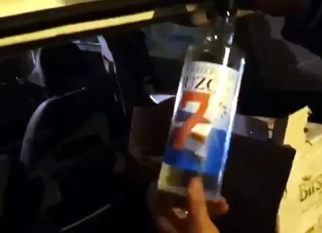 Gaziantep'te 112 şişe sahte alkol ele geçirildi Gaziantep'te 112 şişe sahte alkol ele geçirildi