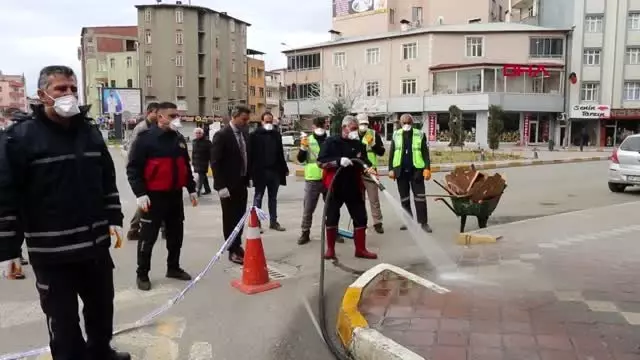 IĞDIR BELEDİYESİ YOLLARI SABUNLU SUYLA DEZENFEKTE EDİYOR IĞDIR BELEDİYESİ YOLLARI SABUNLU SUYLA DEZENFEKTE EDİYOR