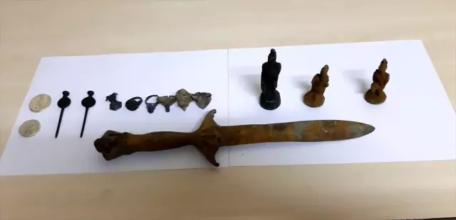 Kahramanmaraş'ta tarihi eser niteliğinde 14 obje ele geçirildi Kahramanmaraş'ta tarihi eser niteliğinde 14 obje ele geçirildi