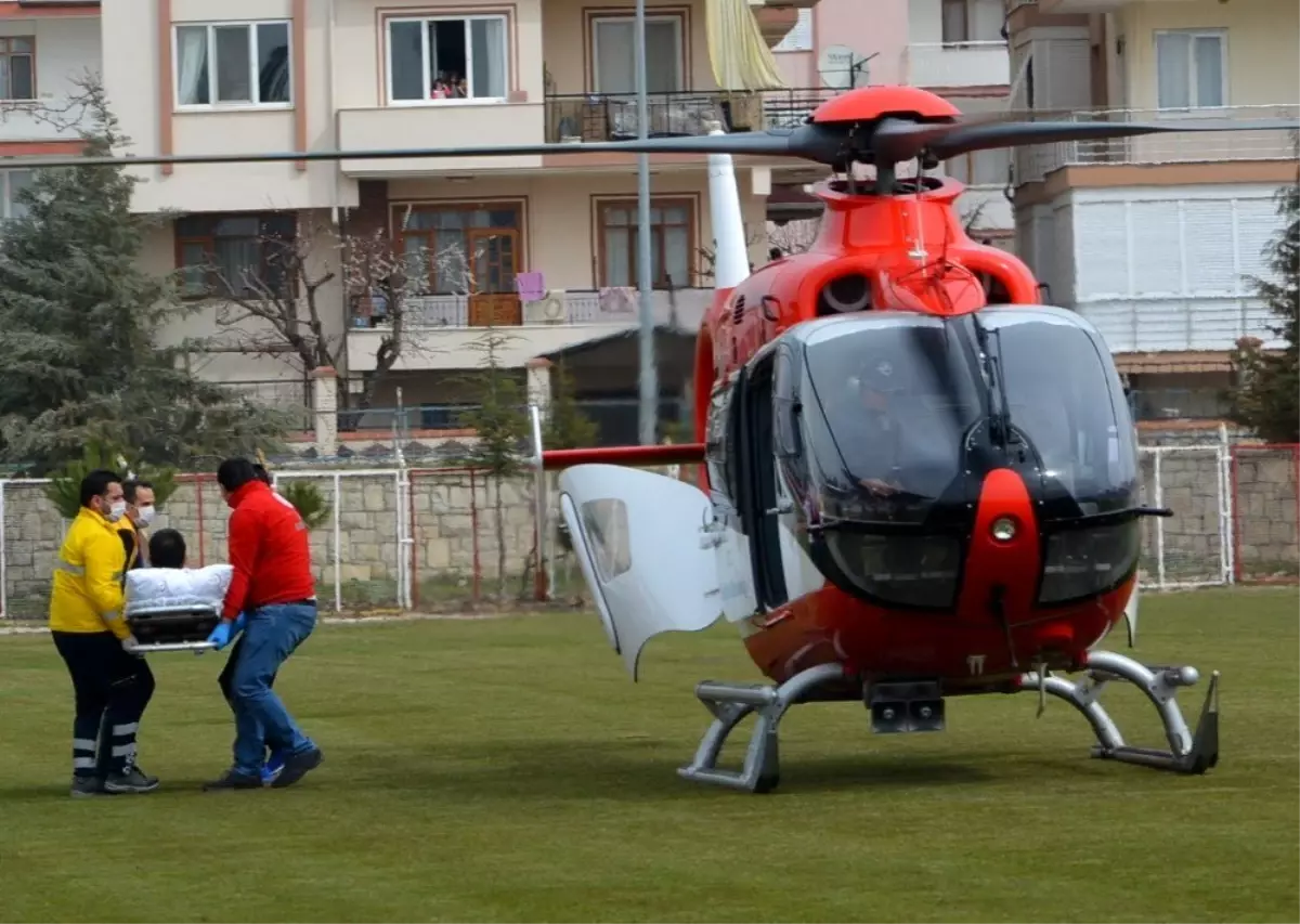 Kalp krizi geçiren vatandaşa hava ambulansı yetişti