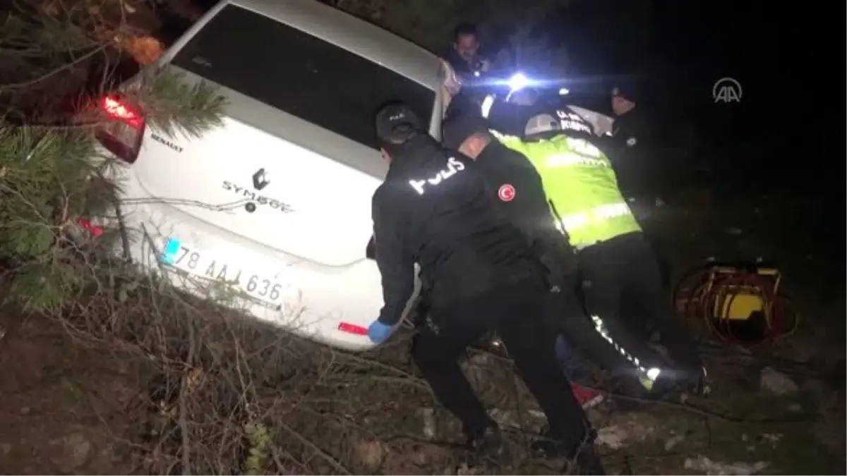 Karabük’te otomobil devrildi: 1 ölü, 3 yaralı