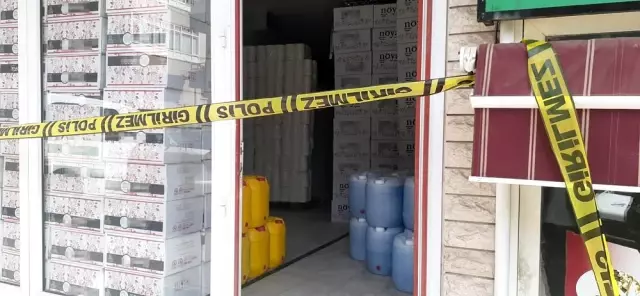 Keçiören'de 3 ton sahte dezenfektan ele geçirildi Keçiören'de 3 ton sahte dezenfektan ele geçirildi
