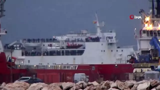 KKTC'den gelen öğrenci ve tır şoförleri karantina altına alındı KKTC'den gelen öğrenci ve tır şoförleri karantina altına alındı