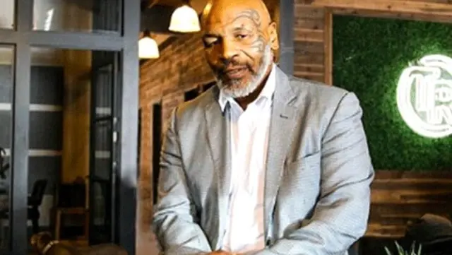 Mike Tyson'dan olay itiraf: Annemin arkadaşlarının kızlarıyla birlikte oluyordum