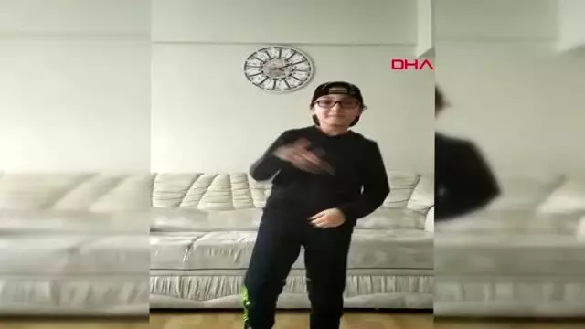 SAKARYA Efe Alp'ten koronavirüse karşı rap şarkı SAKARYA Efe Alp'ten koronavirüse karşı rap şarkı