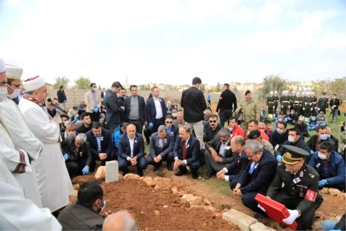 Şehit Uzman Çavuş Karataş, Şanlıurfa'da son yolculuğa uğurlandı