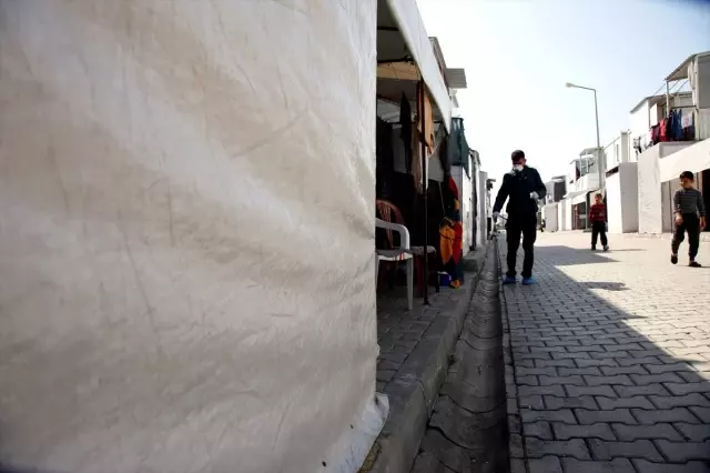 Sığınmacıların kaldığı geçici barınma merkezlerinde Kovid-19 tedbirleri Sığınmacıların kaldığı geçici barınma merkezlerinde Kovid-19 tedbirleri