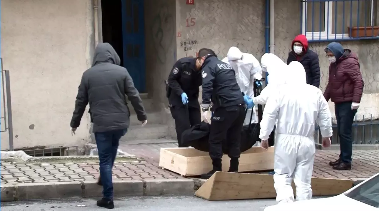 Sultangazi’de hayatını kaybeden kadın koronavirüs şüphesiyle morga kaldırıldı