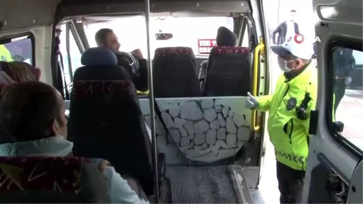 Toplu ulaşımda ’Güvenli mesafe’ düzenine uymayan 30 araç şoförüne cezai işlem başlatıldı