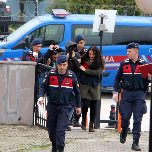 Yağmur Aşık Düzce'de adliyeye çıkarıldı Yağmur Aşık Düzce'de adliyeye çıkarıldı