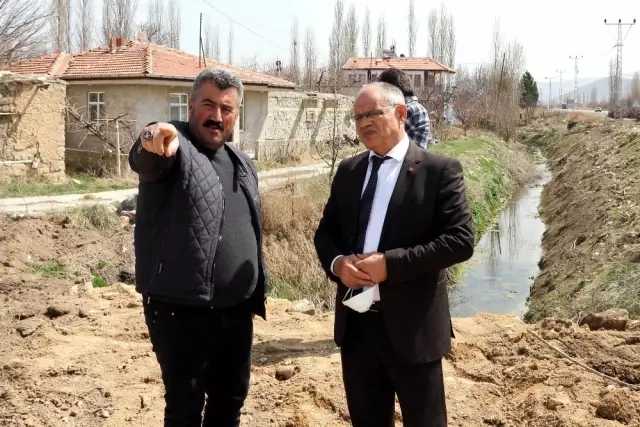 Yahyalı Belediyesi yol açma çalışmalarına hız verdi