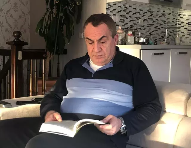 AK Parti Muş Milletvekili Şimşek'ten 'evde kal' çağrısı AK Parti Muş Milletvekili Şimşek'ten 'evde kal' çağrısı
