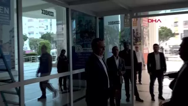 ANTALYA Muratpaşa'da koronavirüse karşı kurulan 'ozon odası'na yoğun ilgi ANTALYA Muratpaşa'da koronavirüse karşı kurulan 'ozon odası'na yoğun ilgi