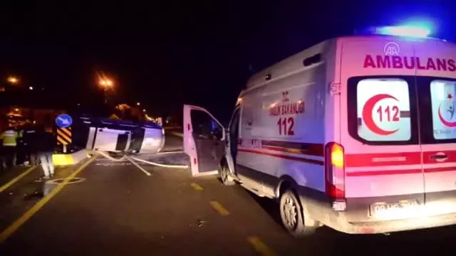 Aydın'da kamyonet devrildi: 2 yaralı Aydın'da kamyonet devrildi: 2 yaralı
