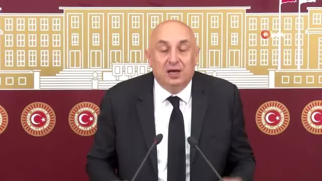 CHP'li Özkoç: 'Bazı ülkelerde 10-15 günlük, bir aylık tam izolasyon kararı uygulanıyor'
