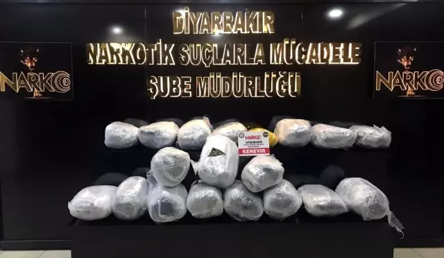 Diyarbakır'da 114 kilo esrar ele geçirildi