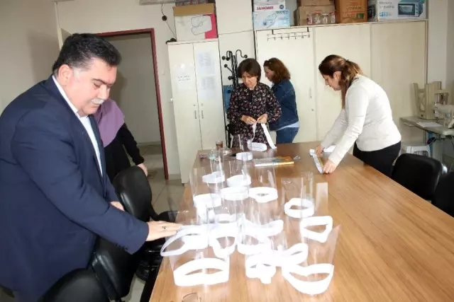Halk Eğitim Merkezi'nden sağlık çalışanları için film maske üretimi Halk Eğitim Merkezi'nden sağlık çalışanları için film maske üretimi