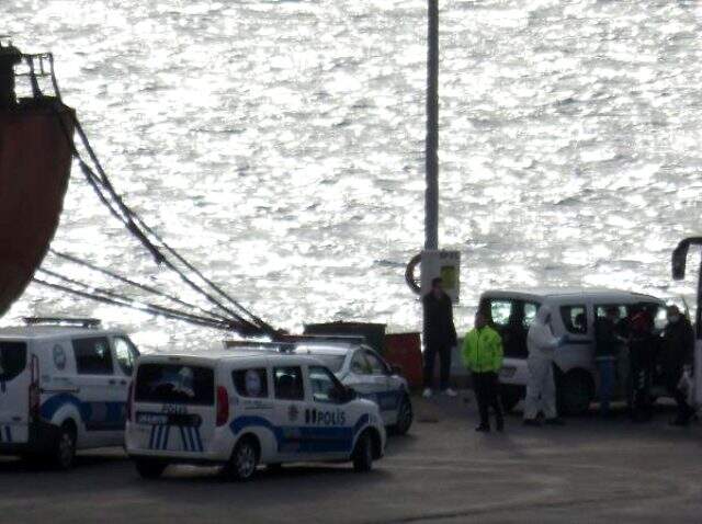 Haydarpaşa Limanı'nda Ukrayna'dan gelen bir gemi koronavirüs karantinasına alındı