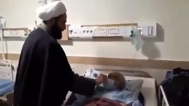 İran’da koronavirüs hastalarına esans koklatan adam hakkında yakalama kararı çıkarıldı