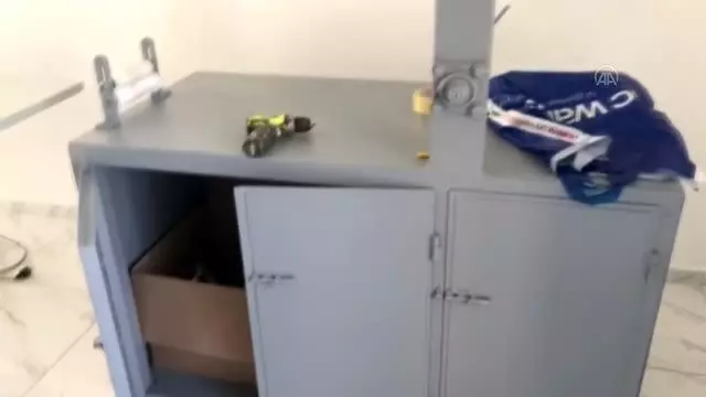 Kaçak üretilen 42 bin 620 tıbbi maske ele geçirildi Kaçak üretilen 42 bin 620 tıbbi maske ele geçirildi