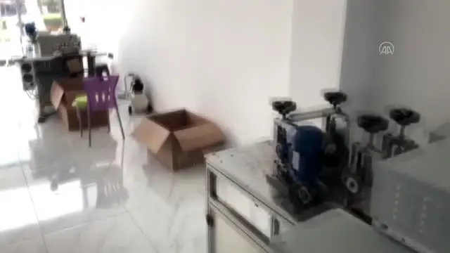 Kaçak üretilen 42 bin 620 tıbbi maske ele geçirildi Kaçak üretilen 42 bin 620 tıbbi maske ele geçirildi