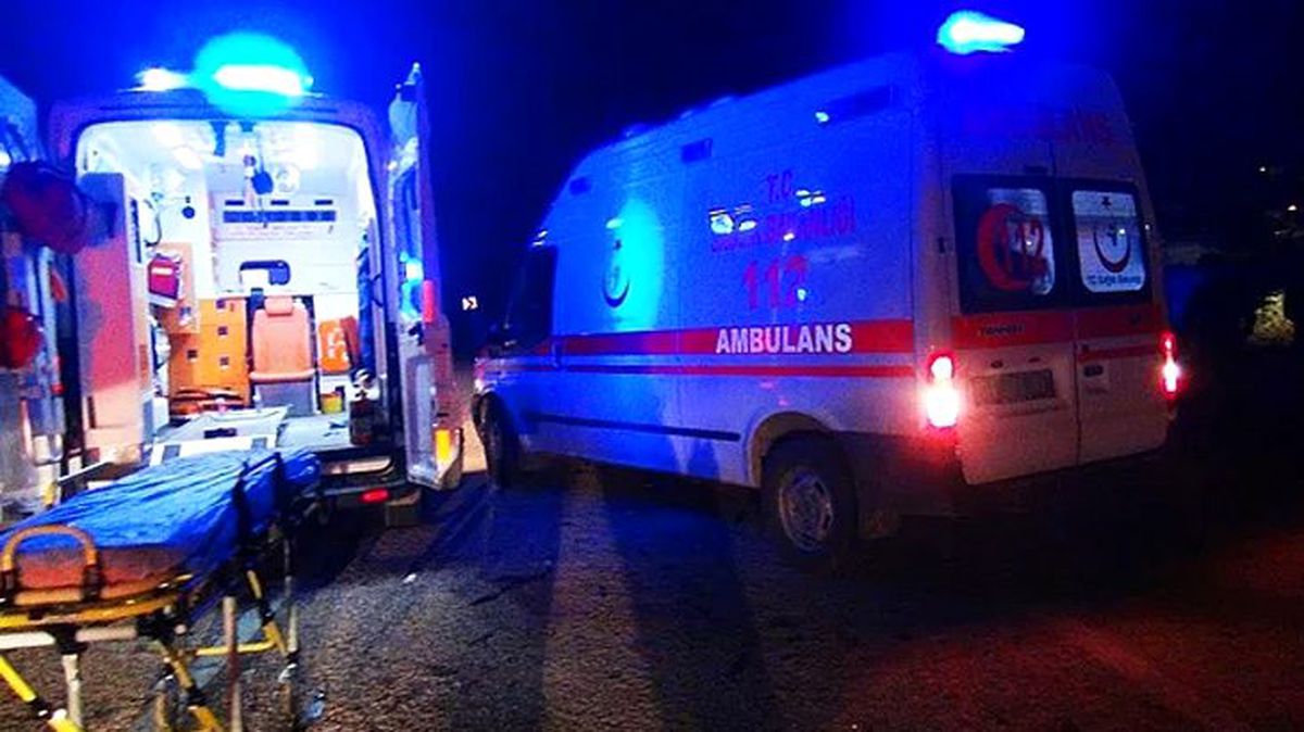 Türkiye alkışlarken, Karabük'te 2 hasta yakını sağlık çalışanlarına hakaret etti