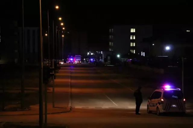KKTC'den getirilen 170 öğrenci ve 14 tır şoförü, Niğde'de yurda yerleştirildi KKTC'den getirilen 170 öğrenci ve 14 tır şoförü, Niğde'de yurda yerleştirildi