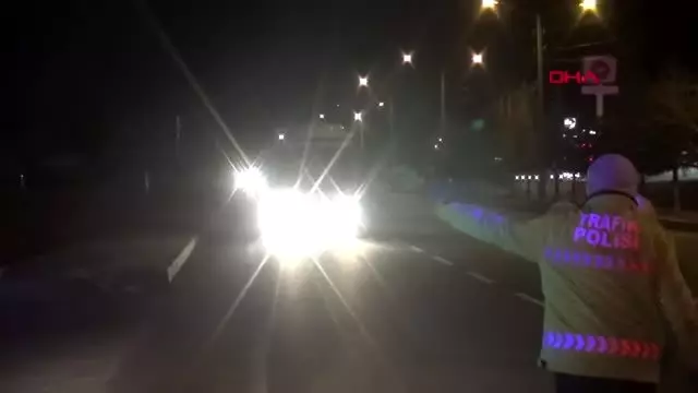 KKTC'den getirilen öğrenciler ve şoförler karantinaya gönderildi KKTC'den getirilen öğrenciler ve şoförler karantinaya gönderildi