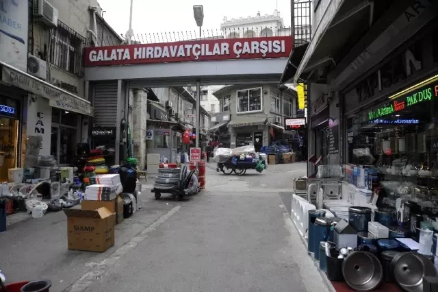 Koronavirüs hırdavat esnafını da vurdu Koronavirüs hırdavat esnafını da vurdu